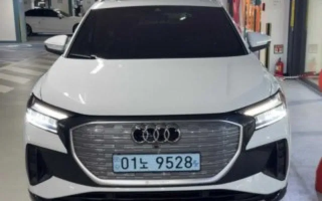 수원수입중고차시세표가격 Q4 e-트론 45 매물 사진 20 - 2025/08 18,070km