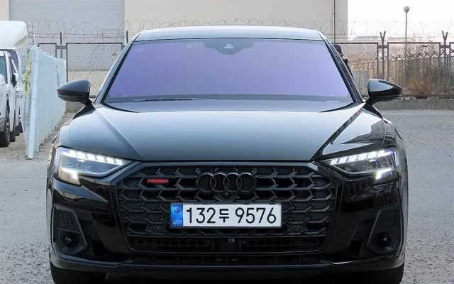 수원수입중고차시세표가격 A8 (D5) 55 TFSI 콰트로 LWB 매물 사진 8 - 2022/10 60,732km